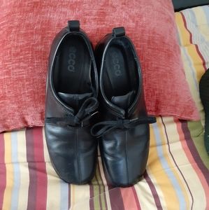 ECCO Light Black Leather Lace-up Shoe SIZE 41(9.5)